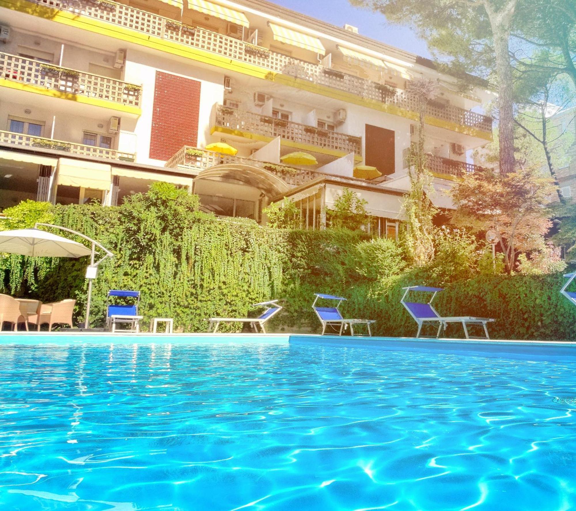 Hotel Abbazia Lignano Sabbiadoro Exterior foto